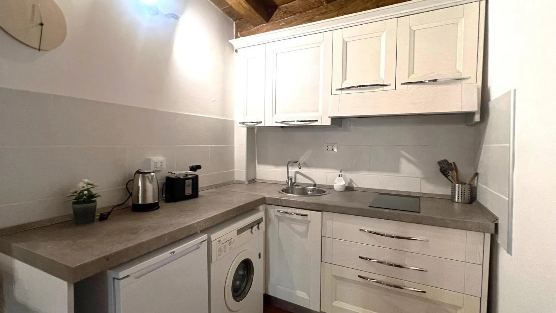 Wine Apartments Florence Aleatico Италия
