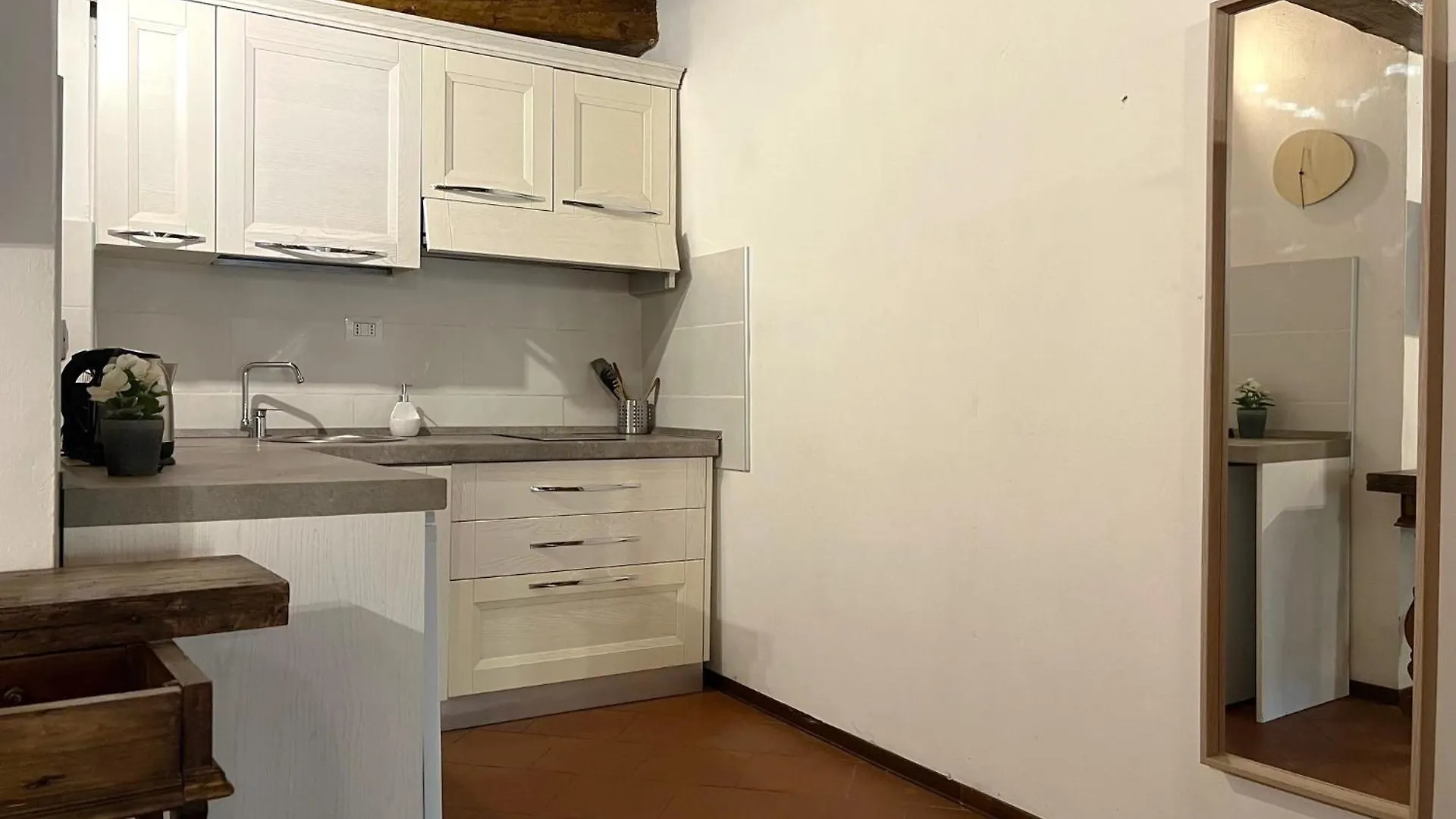 Wine Apartments Florence Aleatico